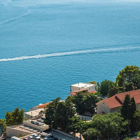 Apartamento Seaview With Swimming Pool & Parking