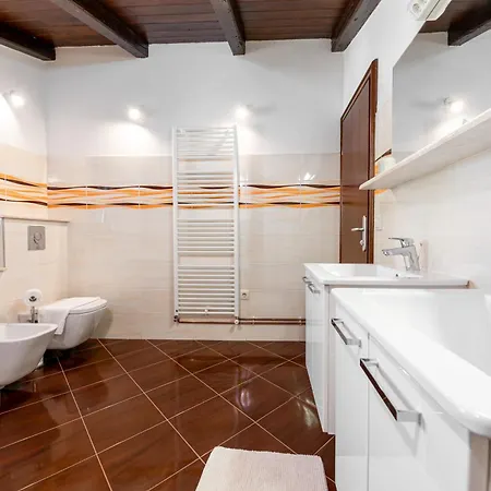 Seaview With Swimming Pool & Parking * بريلا