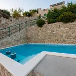 Seaview With Swimming Pool & Parking Lägenhet *